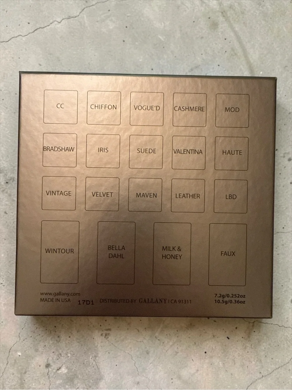 Billy B x Gallany Eyeshadow Palette – 20 Shades